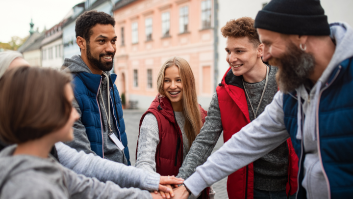 Lansiad rhaglen i ddatblygu arweinyddiaeth rad ac am ddim i arweinwyr y dyfodol yn sector cymdeithasol yng Ngogledd Cymru.