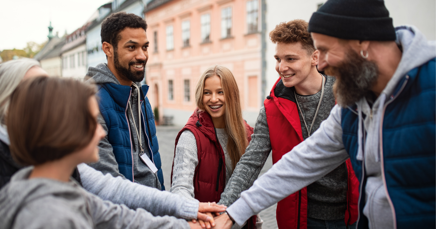 Lansiad rhaglen i ddatblygu arweinyddiaeth rad ac am ddim i arweinwyr y dyfodol yn sector cymdeithasol yng Ngogledd Cymru.